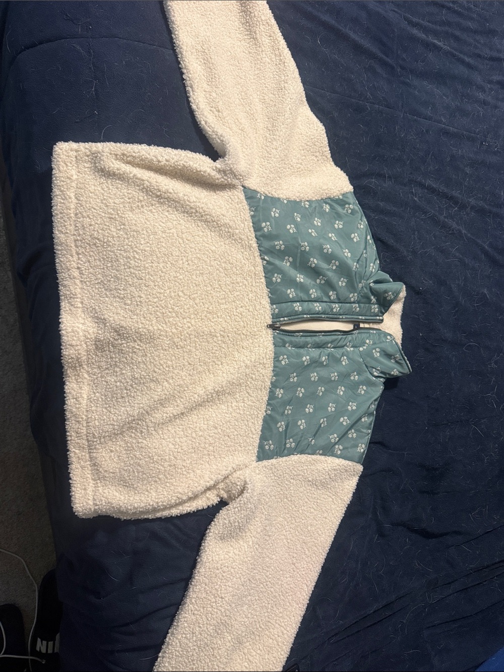 Universal Thread Kids White Sherpa Jacket with Teal Floral Chest
